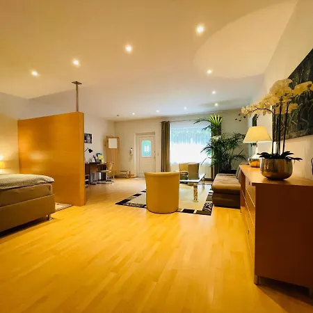 Altstadthaus Buddha Vakantiehuis *