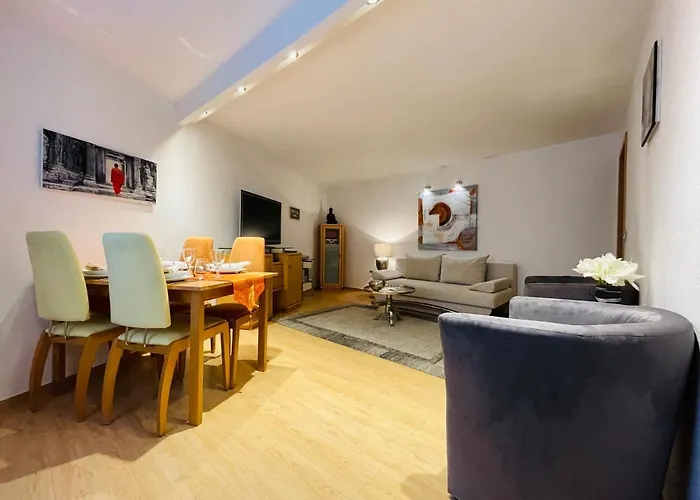 Altstadthaus Buddha *