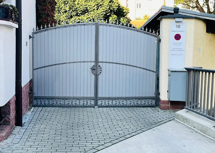 Altstadthaus Buddha * Erfurt